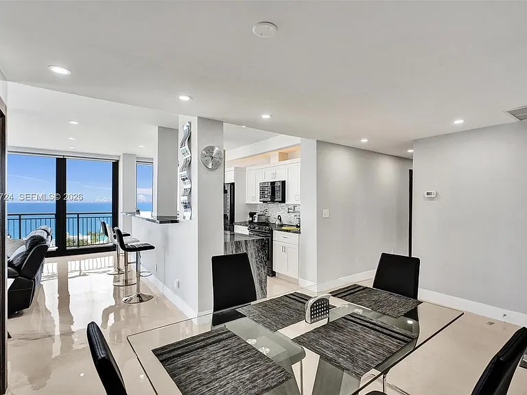 3031 N Ocean Blvd #1906 — Photo 7