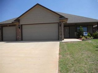 8240 NW 158th St, Edmond, OK 73013