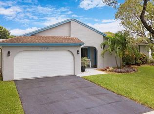 11731 SW 52nd St, Cooper City, FL 33330