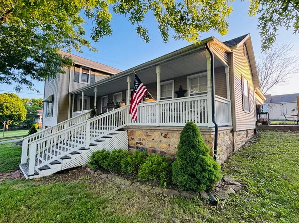 309 South Street, Stockton, MO 65785