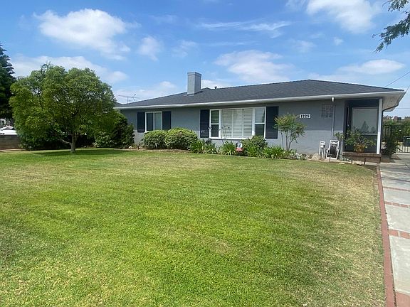 Gorgeous Single Story Home in Move In Condition