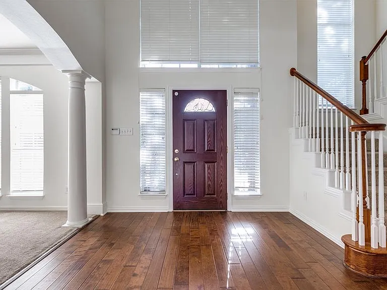 8924 High Meadows Dr — Photo 4