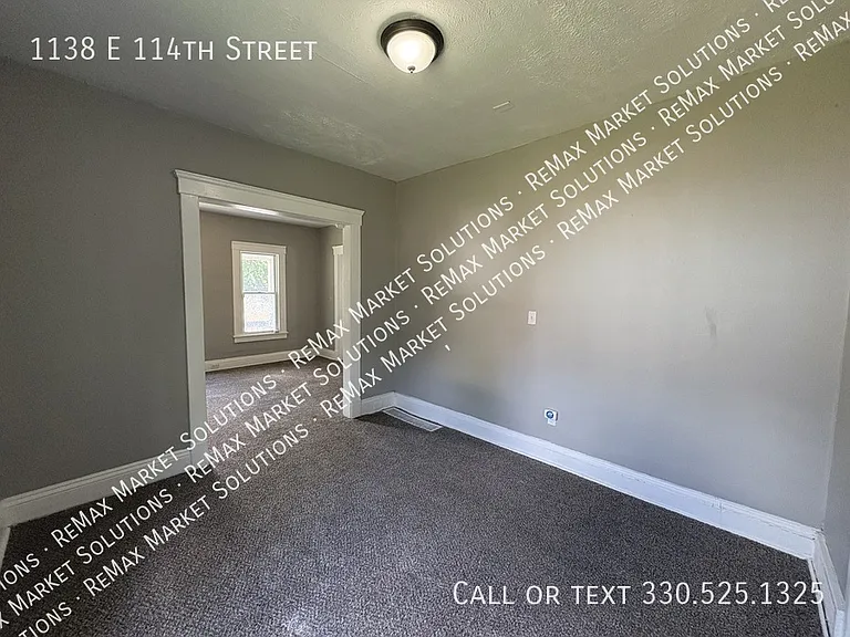1138 E 114th St — Photo 4
