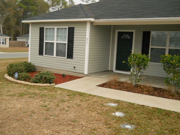 2nd image of 801 Kristen Ln