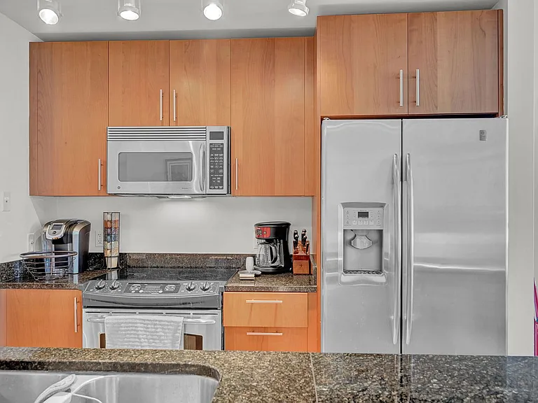 200 W Sahara Ave #811 — Photo 26