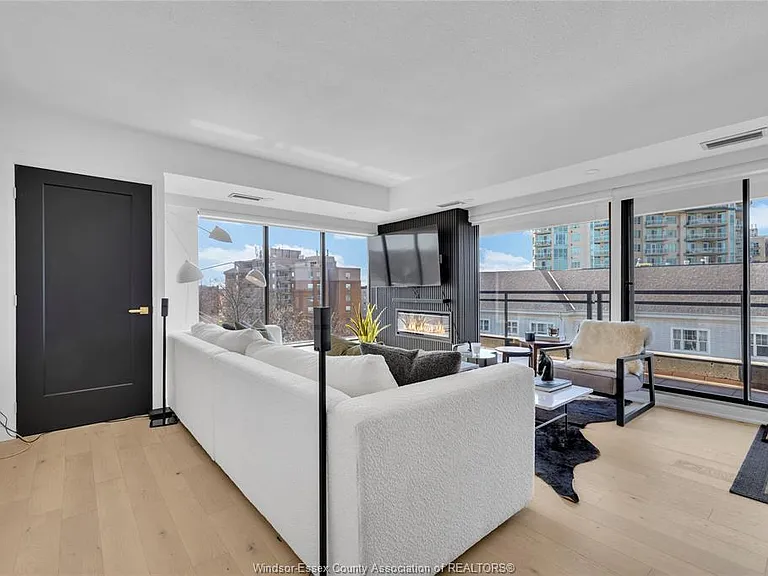 5125 Riverside Dr E #604 — Photo 21