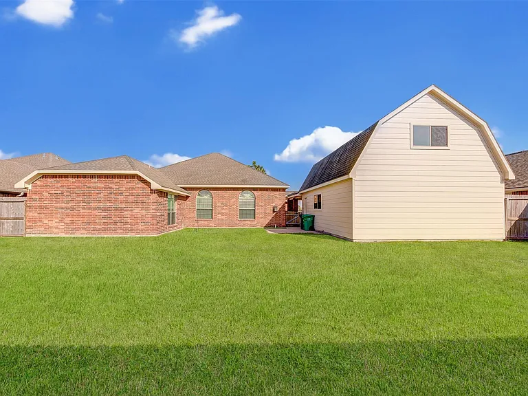 3718 Quarter Horse Trl — Photo 48