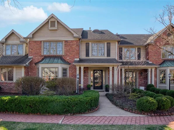 441 Conway Meadows Dr, Chesterfield, MO 63017