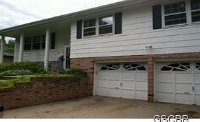 1st image of 620 Shady Ln