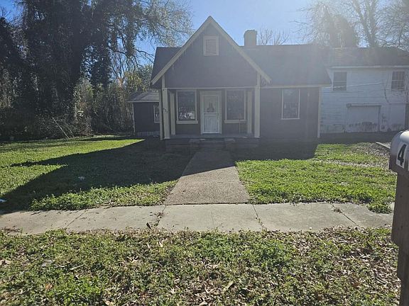 2nd image of 423 Inez St