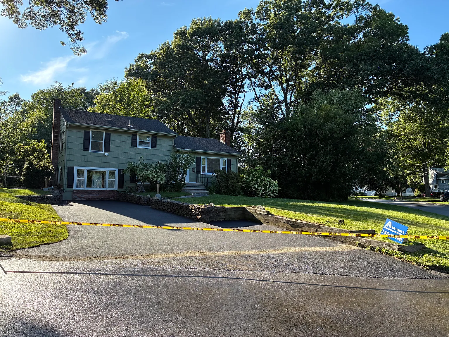 3 bed, 2100 sqft, $3,450 — Photo 2