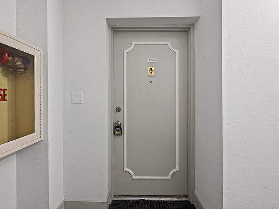 3rd image of 22615 SW 66th Avenue #208