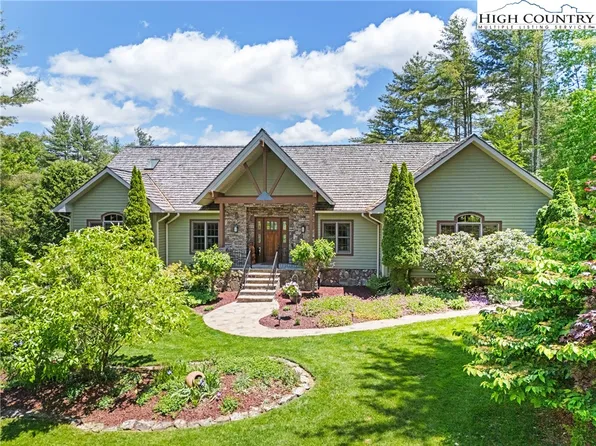 2160 Valle Cay Drive, Vilas, NC 28692