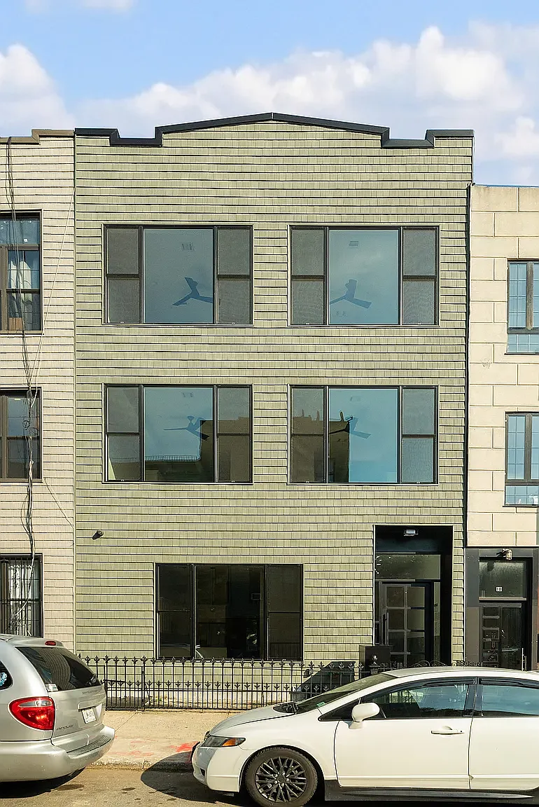 12 Locust Street — Photo 2