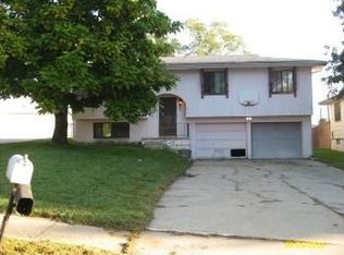 13026 Browne St, Omaha, NE 68164