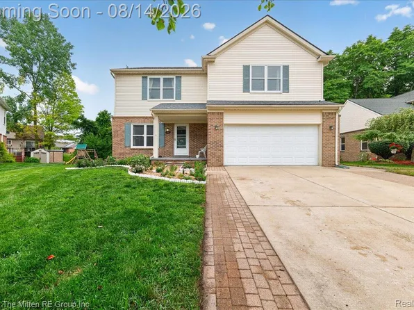 42116 Richmond Dr, Belleville, MI 48111