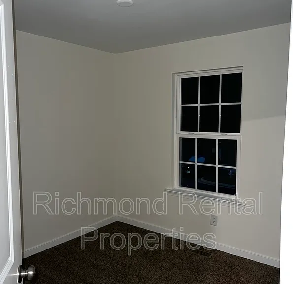 1503 Stonewall Manor Dr — Photo 7