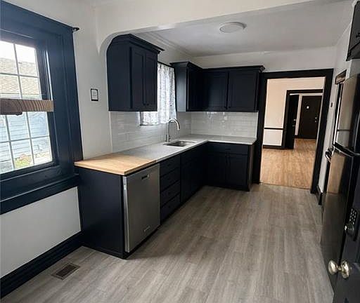 3rd image of 5514 Paseo Blvd #1