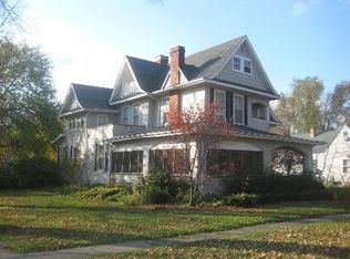 423 S 4th St, Hoopeston, IL 60942