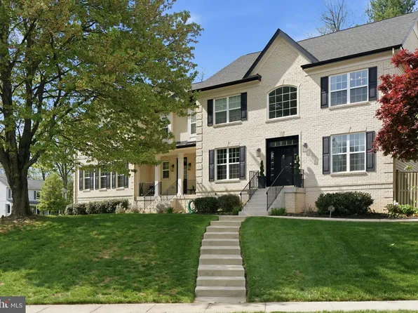 11801 Dinwiddie Dr, Rockville, MD 20852