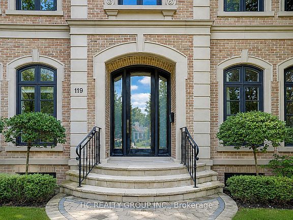 2nd image of 119 Strathallan Blvd