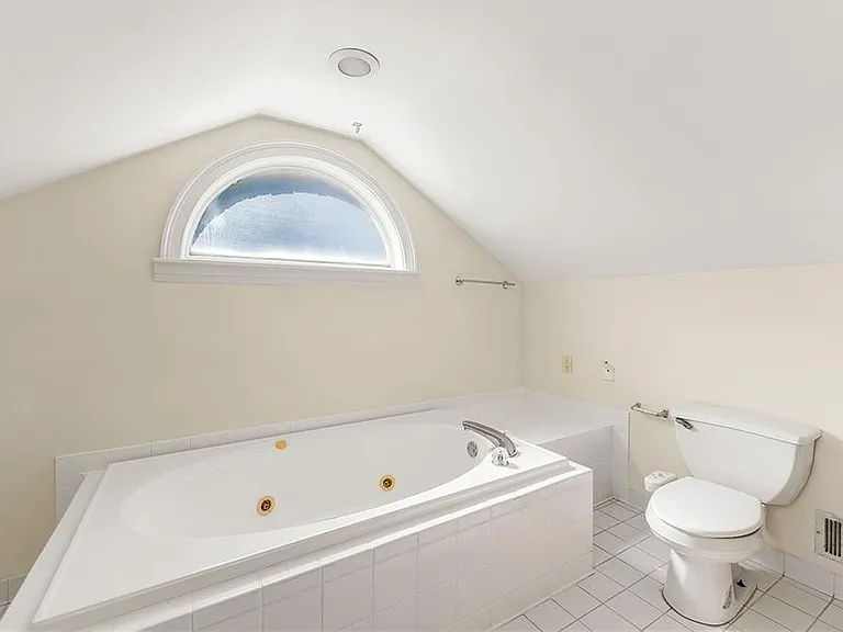 1727 Defoor Ave NW — Photo 14