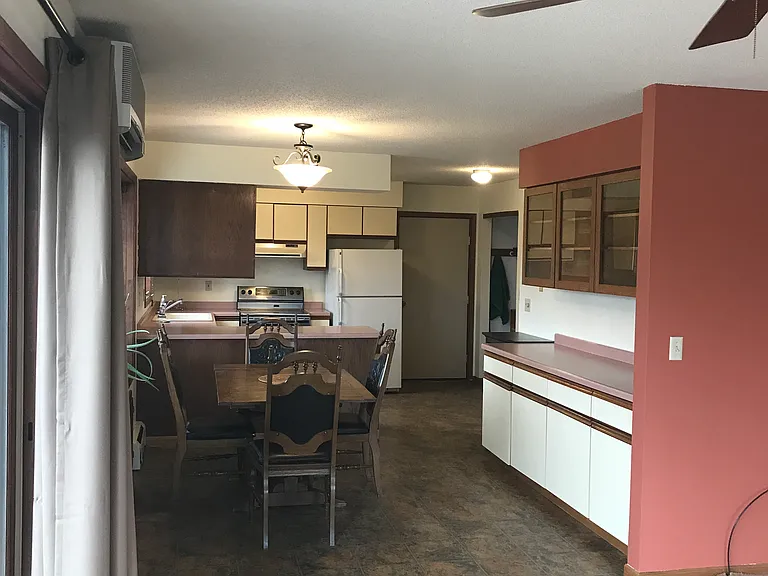 1347 Cliff Ave #1 — Photo 2