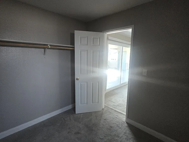 520 Van Buren Avenue — Photo 99
