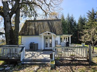 909 Upper Ridge Rd, Oakland, OR 97462