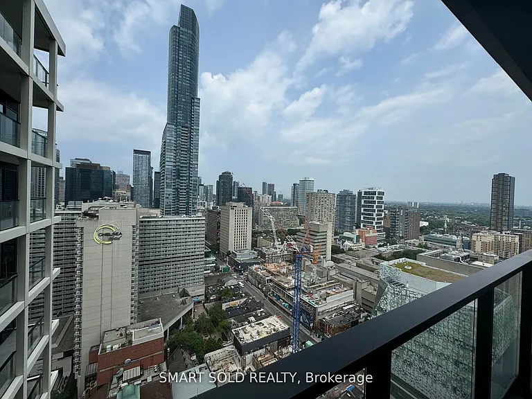 20 Edward St #2620 — Photo 8