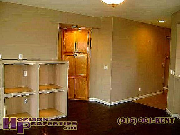 5th image of 10751 Bouchet Way