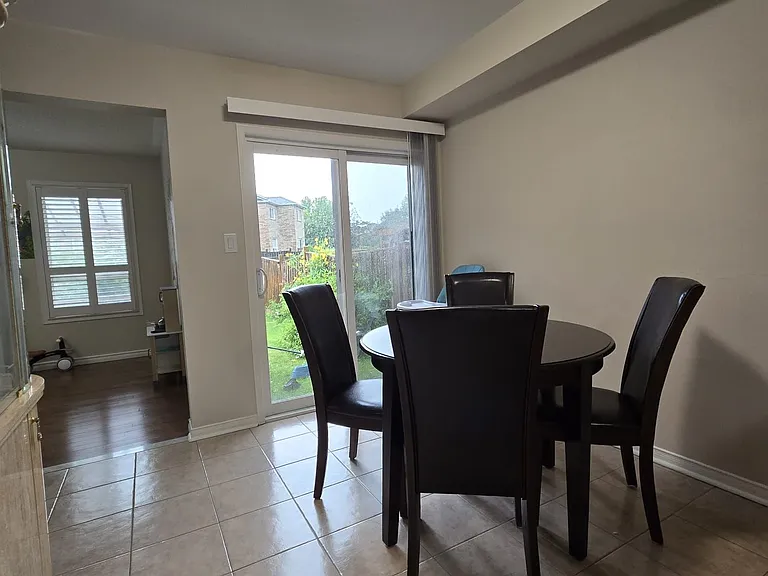 423 Huntington Ridge Dr — Photo 6