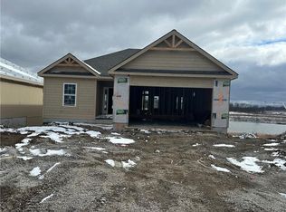 210 S Marimack Ct, Kearney, MO 64060