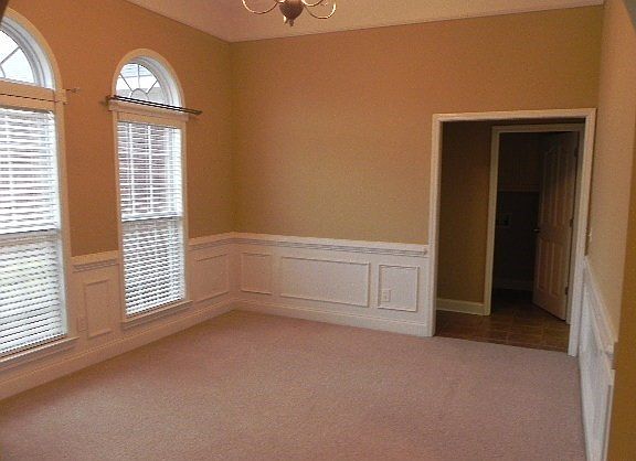 5th image of 67 Lee Road 2137