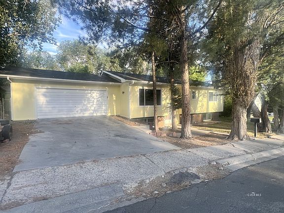 2nd image of 3152 Scenic View Dr