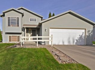 1321 Edenborough Ln NW, Rochester, MN 55901