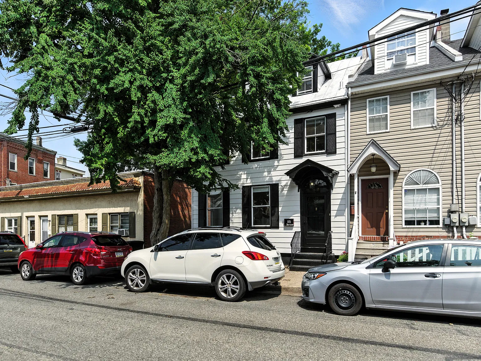 3 bed, 1700 sqft, $2,600 — Photo 4