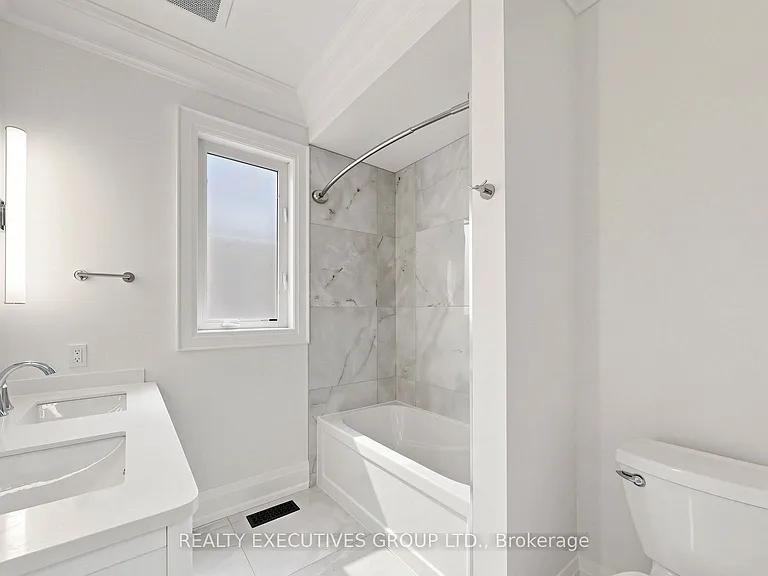 8 Limelight St — Photo 38