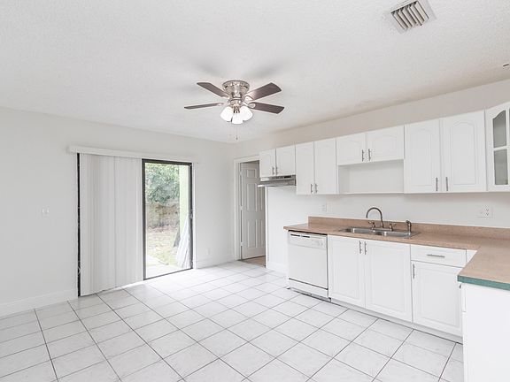4th image of 7315 W Willow Springs Circle W
