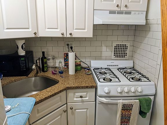 5th image of 9 W 69th St Ph 1
