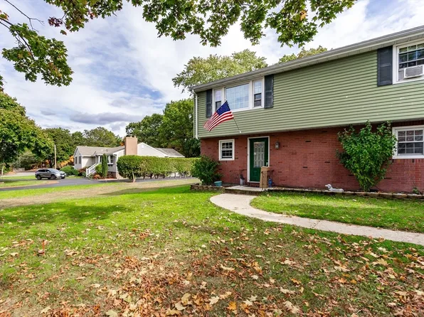 6 Cardigan Rd, Peabody, MA 01960