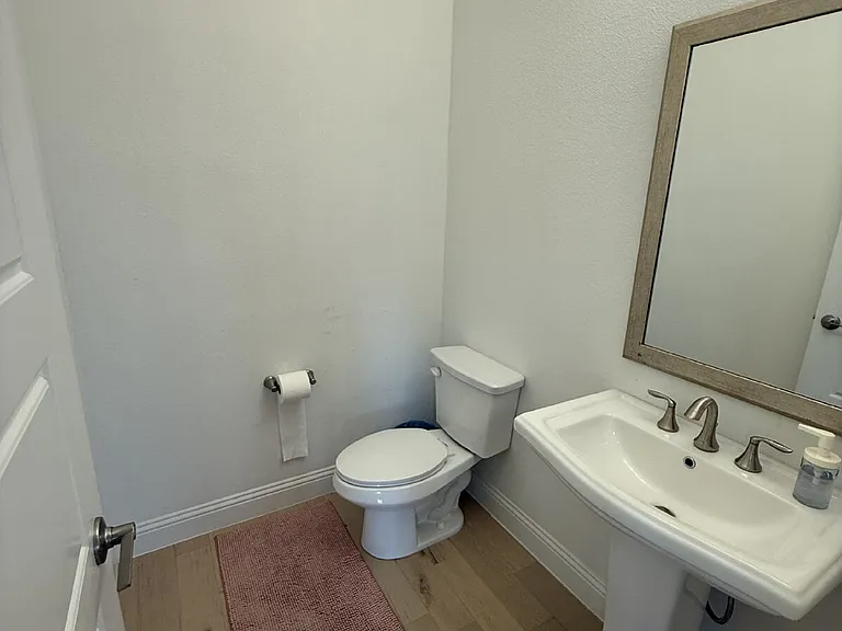 1927 Pebble Ln — Photo 18