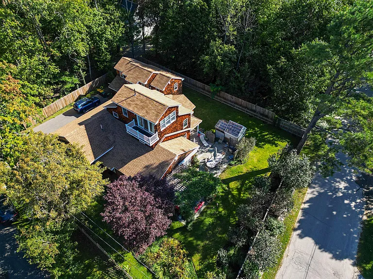 13 Ferry Rd — Photo 3