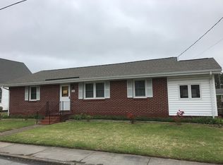 606 Bridge St, Columbia, NC 27925