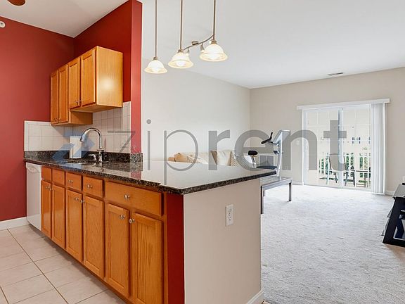 4th image of 23 Hampshire Rd APT 413