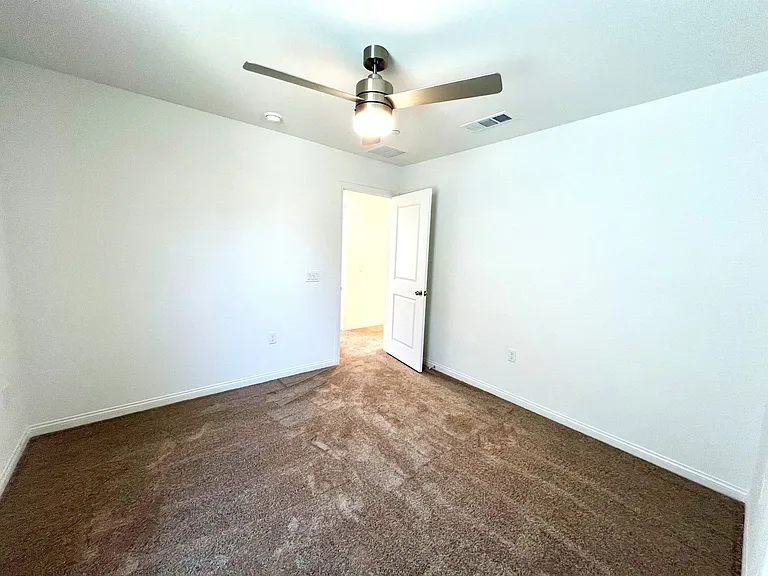 4208 E Flutter Prado — Photo 11