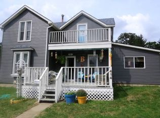 414 5th St, Traer, IA 50675