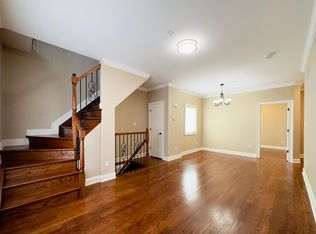 182 Woodvale Ave #2, Staten Island, NY 10309