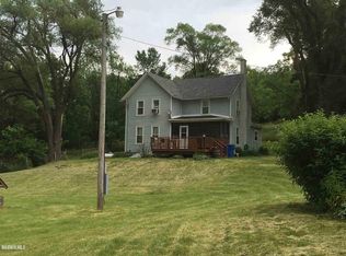 9190 S Derinda Rd, Elizabeth, IL 61028