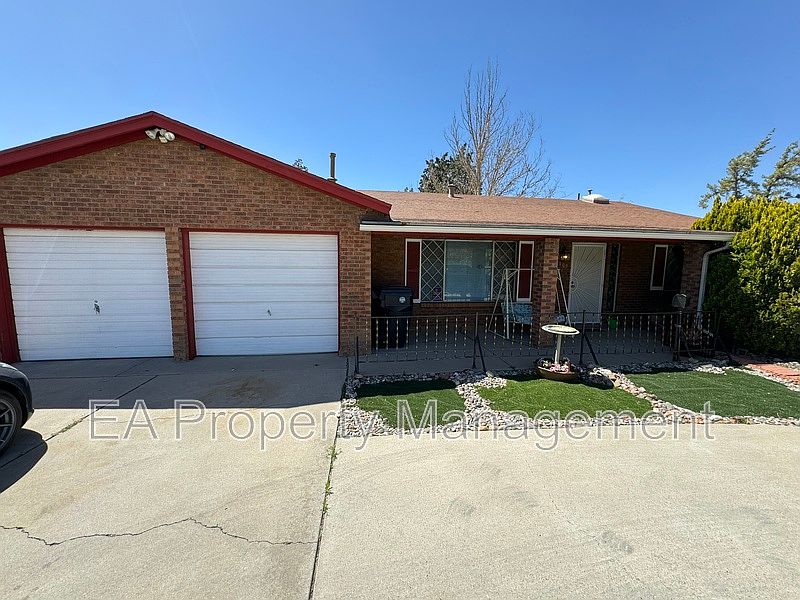 1st image of 6109 McKinney Dr NE